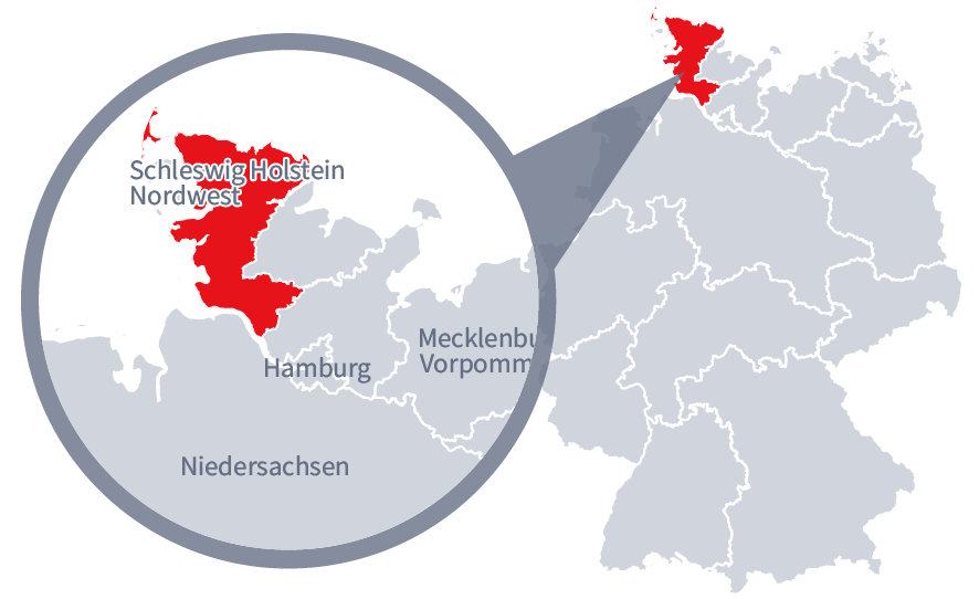 Diese Grafik zeigt eine Karte von Deutschland mit einer detaillierten Ansicht der Region Schleswig-Holstein-Nordwest. Schleswig-Holstein-Nordwest ist in Rot hervorgehoben und liegt im nördlichen Teil Deutschlands. Ein Lupensymbol vergrößert diesen Bereich, um die Lage genauer darzustellen.